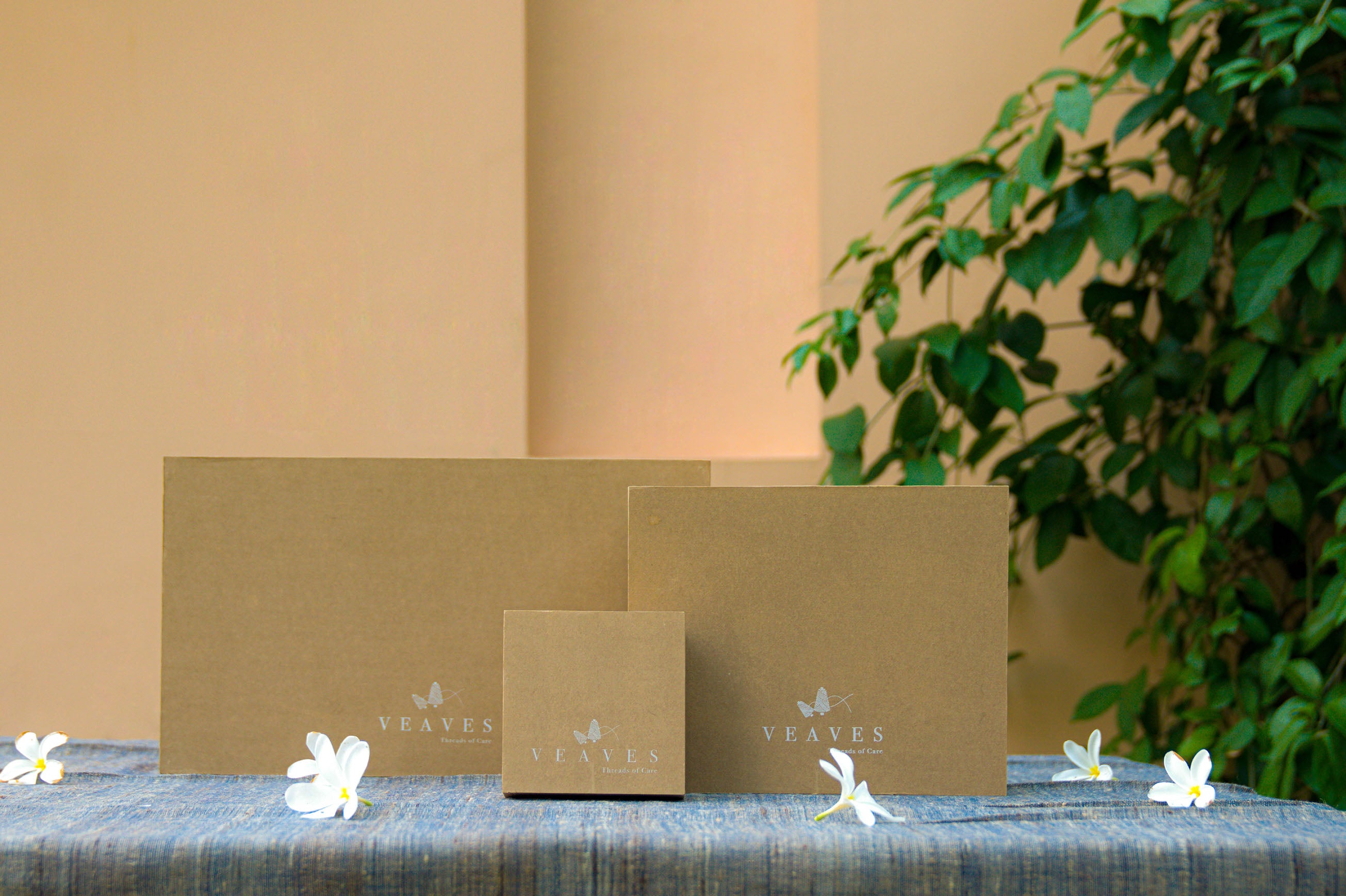 FURNISHING GIFT BOX