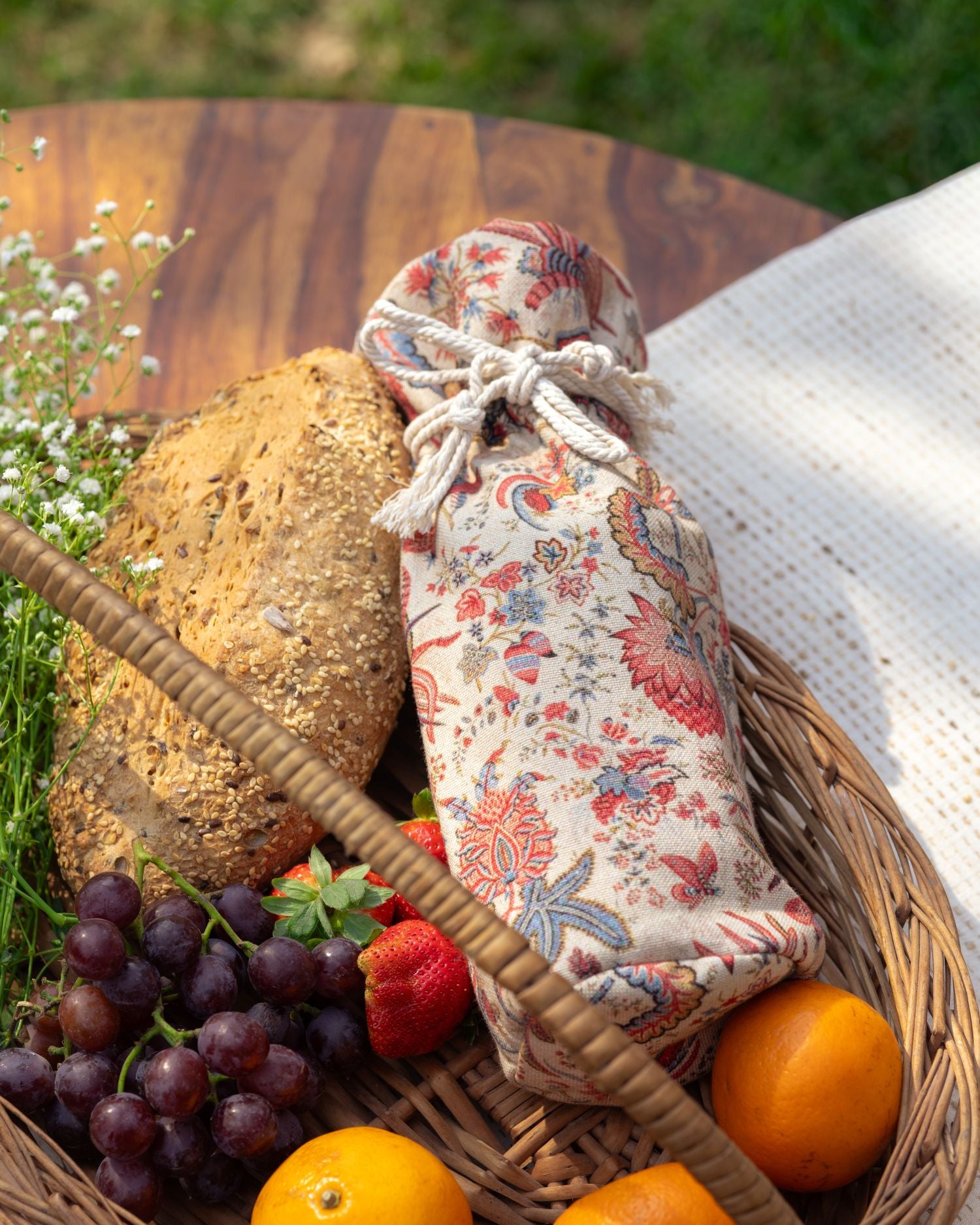 The Heirloom Garden, Artisan Handscreen Bottle Sleeve