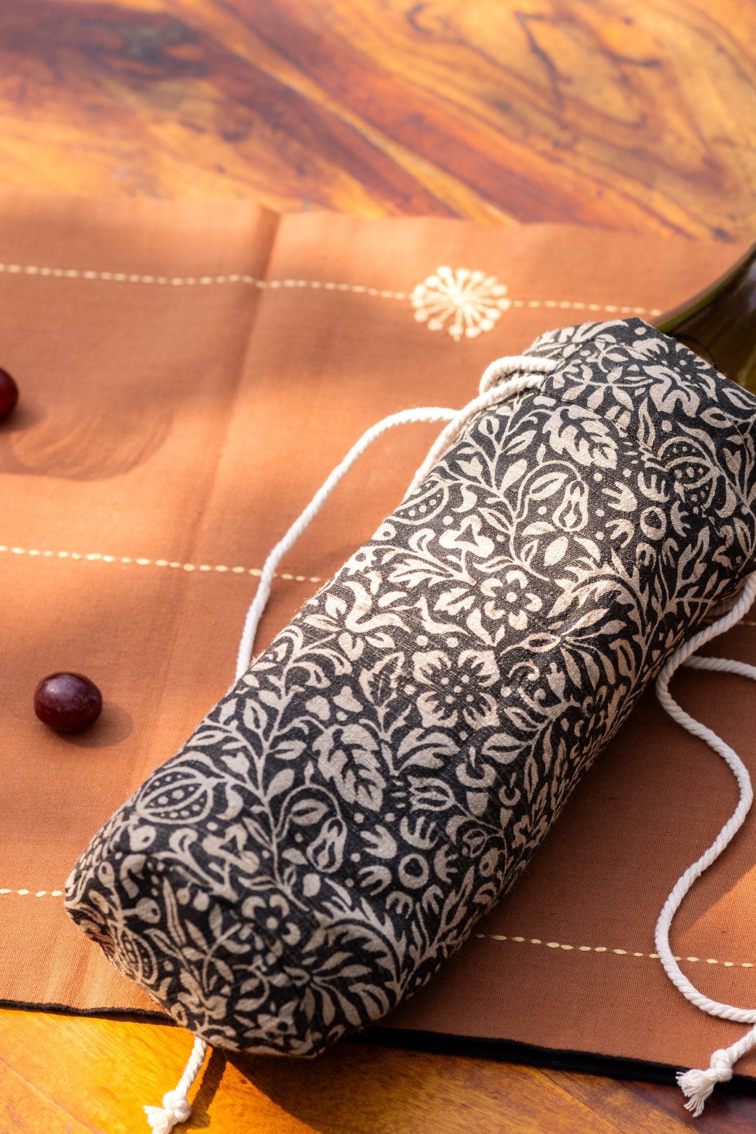 Premium Ghicha Silk Bottle Cover, Sustainable Wine Gift Packaging