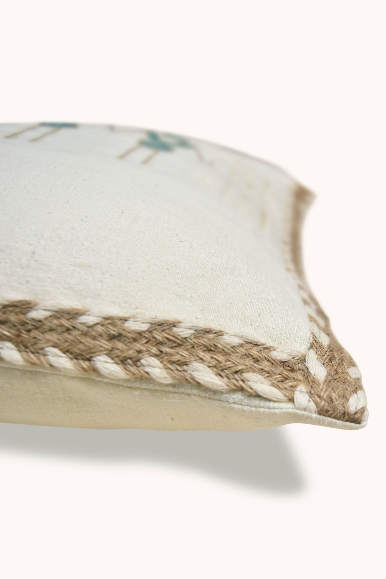 Paichnídia Handwoven Cushion - 1 pc