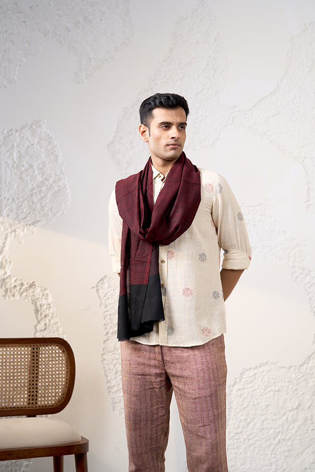 Crimson Echo Fine Cashmere Wool Stole in Deep Maroon & Black by Veaves