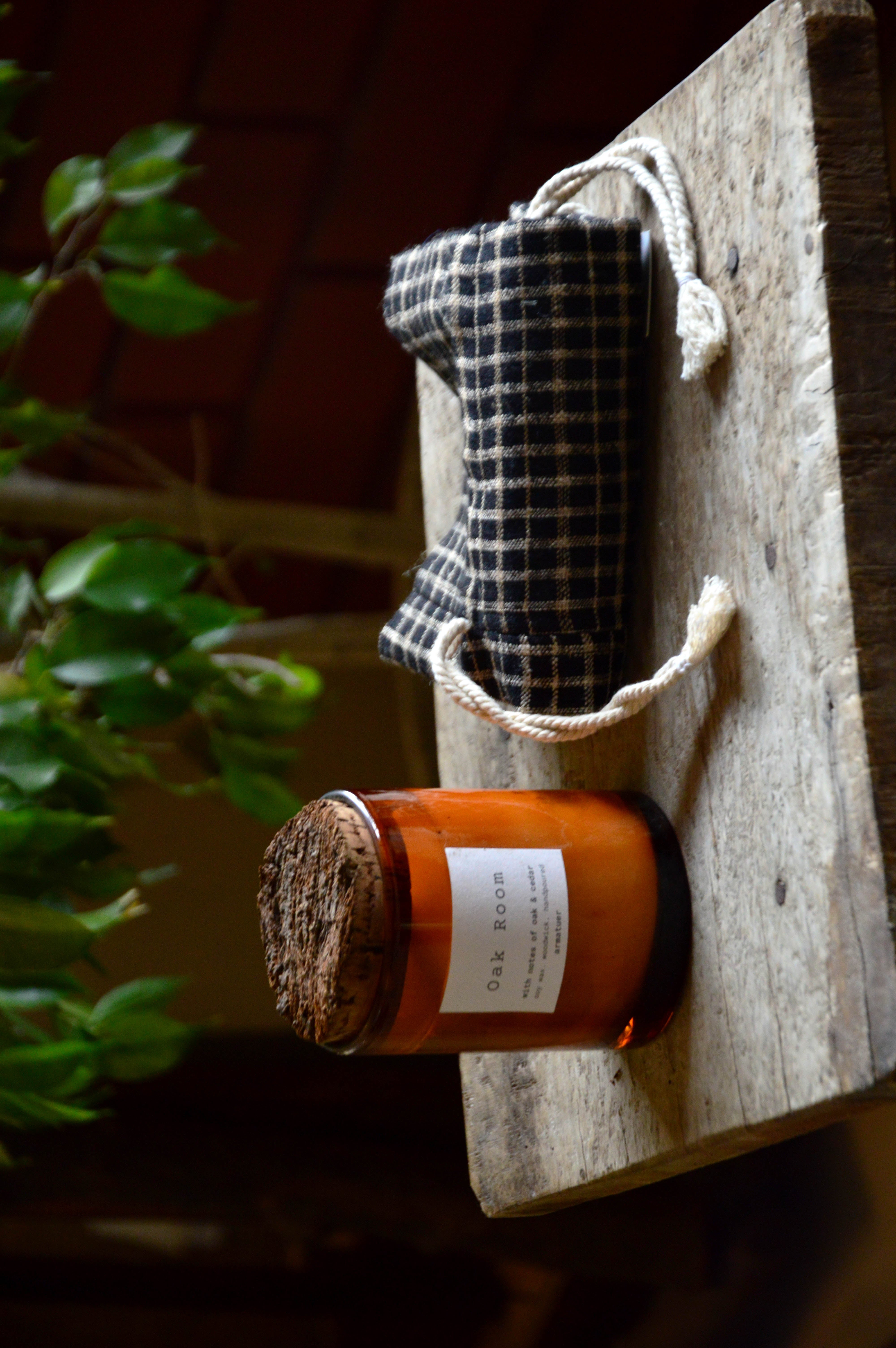 The Oak Room Box- Inspired by warm light, quiet conversations, and timeless gatherings.