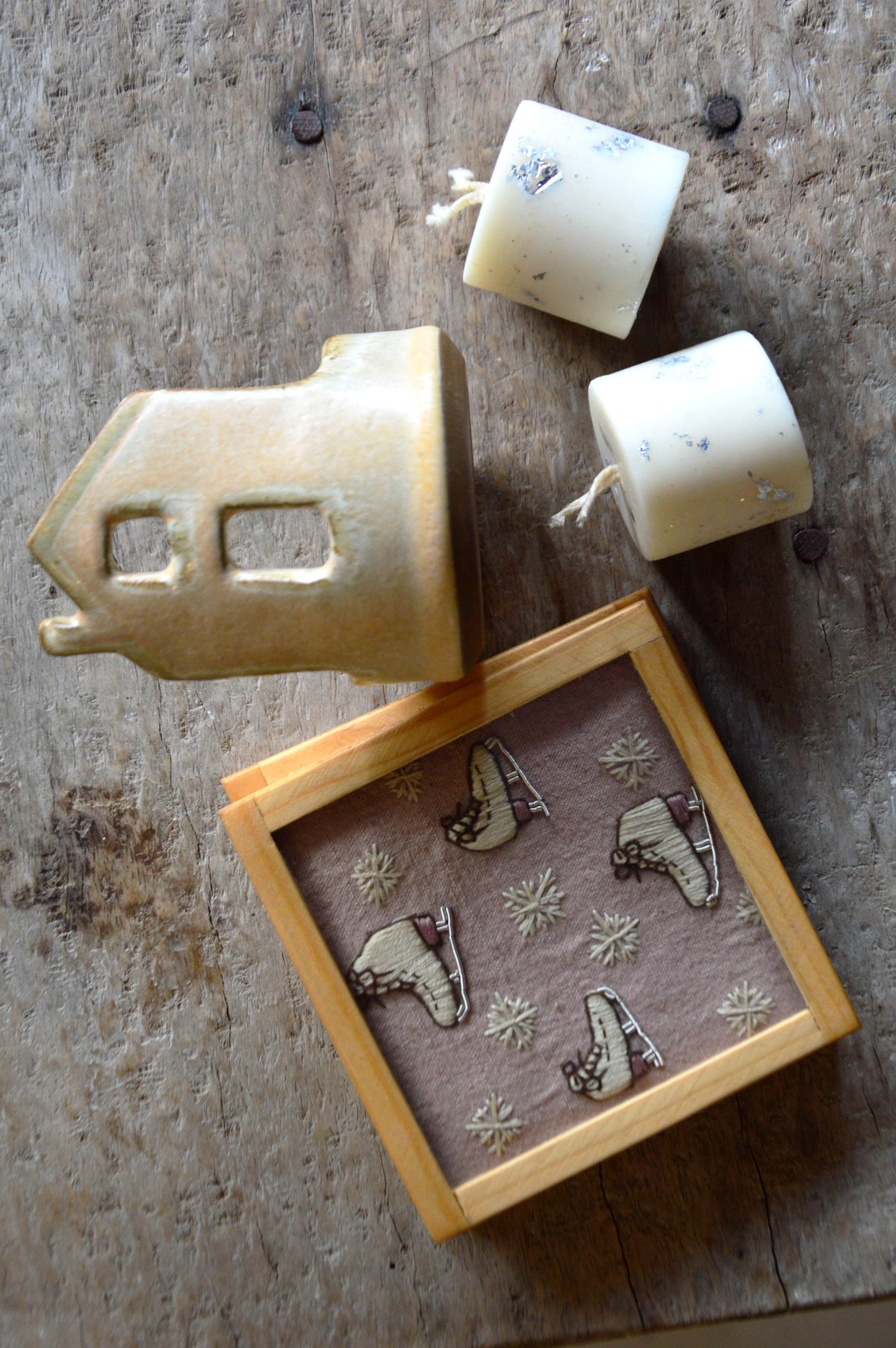 The Evening Glow Box — For homes that come alive in candlelight.