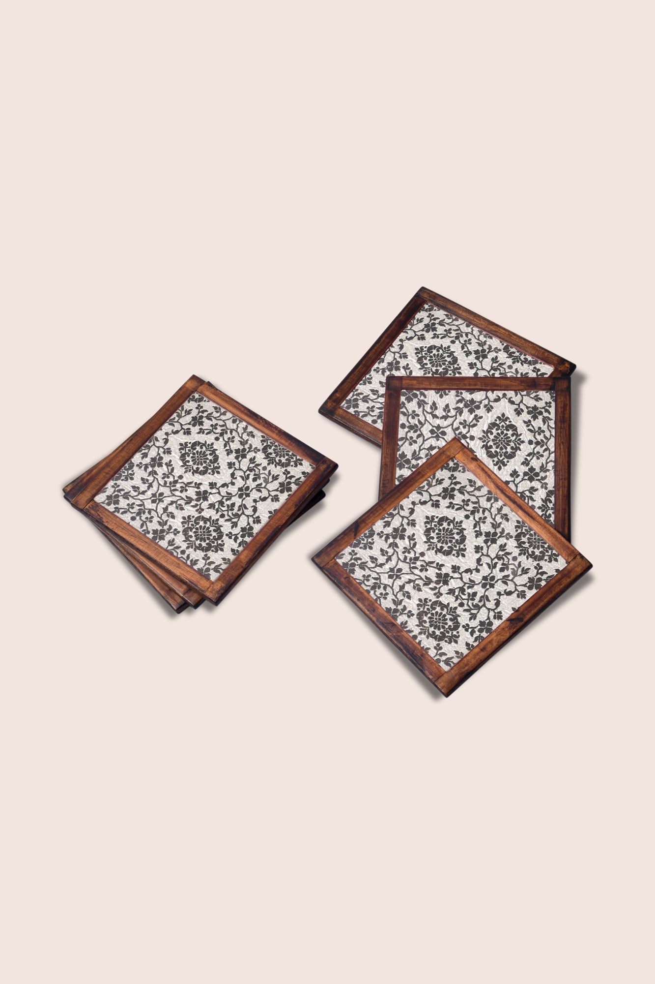 Zubdat Handwoven Coasters - Set of 2 pcs with Coaster Holder
