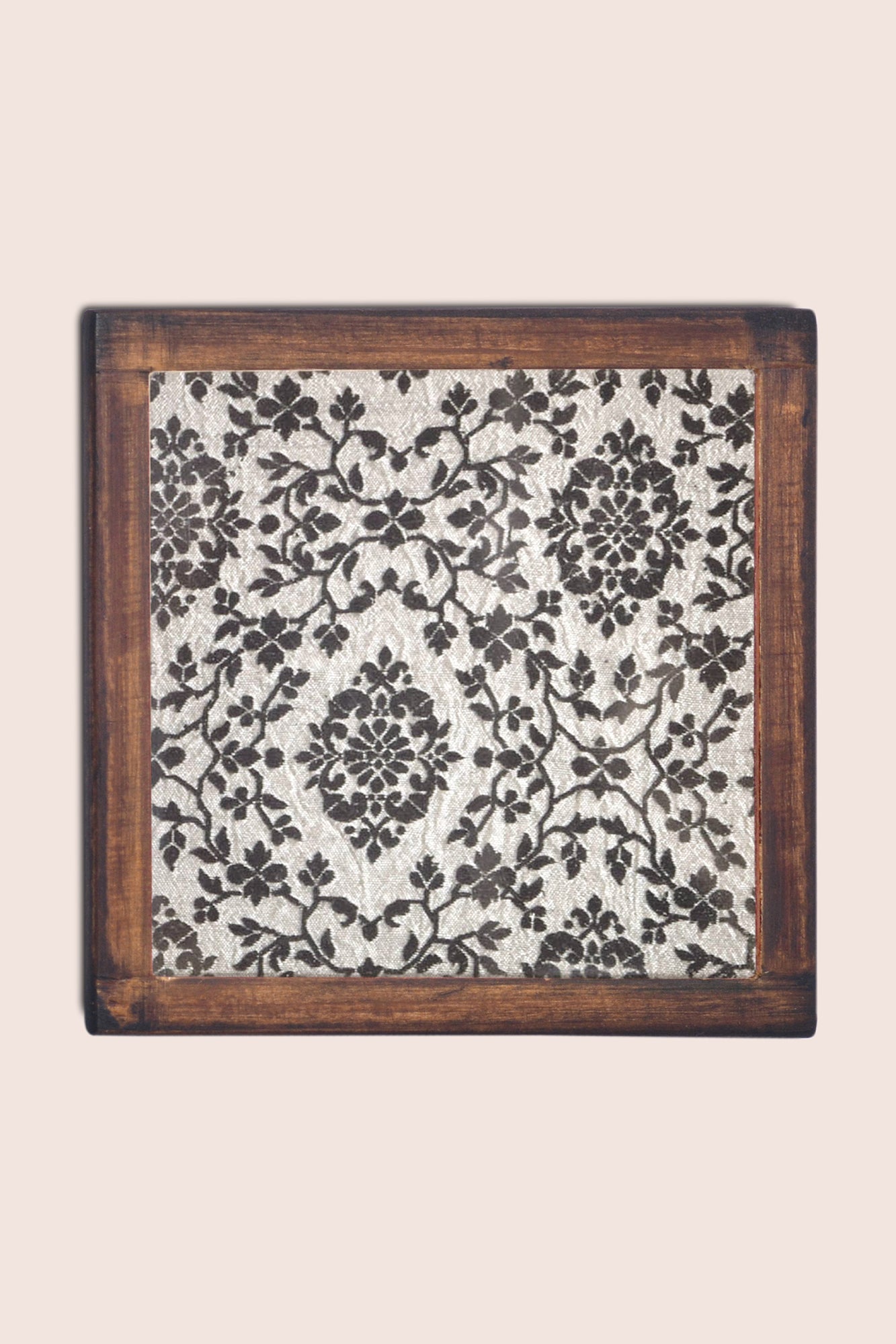 Zubdat Handwoven Coasters - Set of 2 pcs with Coaster Holder