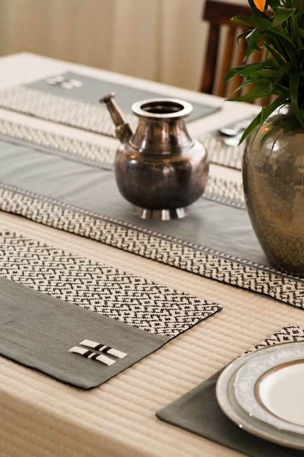 Aeolus Dining Table Runner And Mats Set of 8