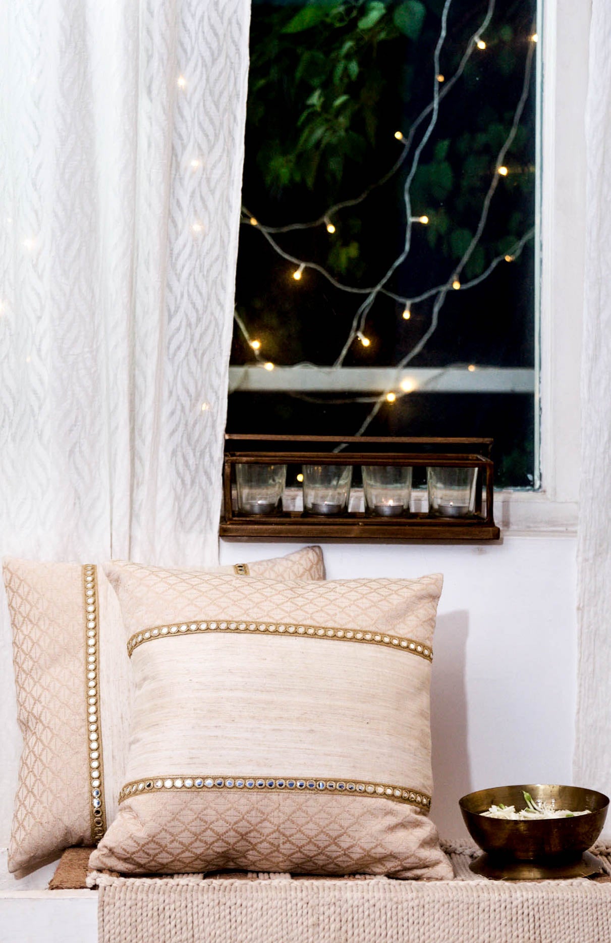 Scintillia Handwoven Cushion Set of 2