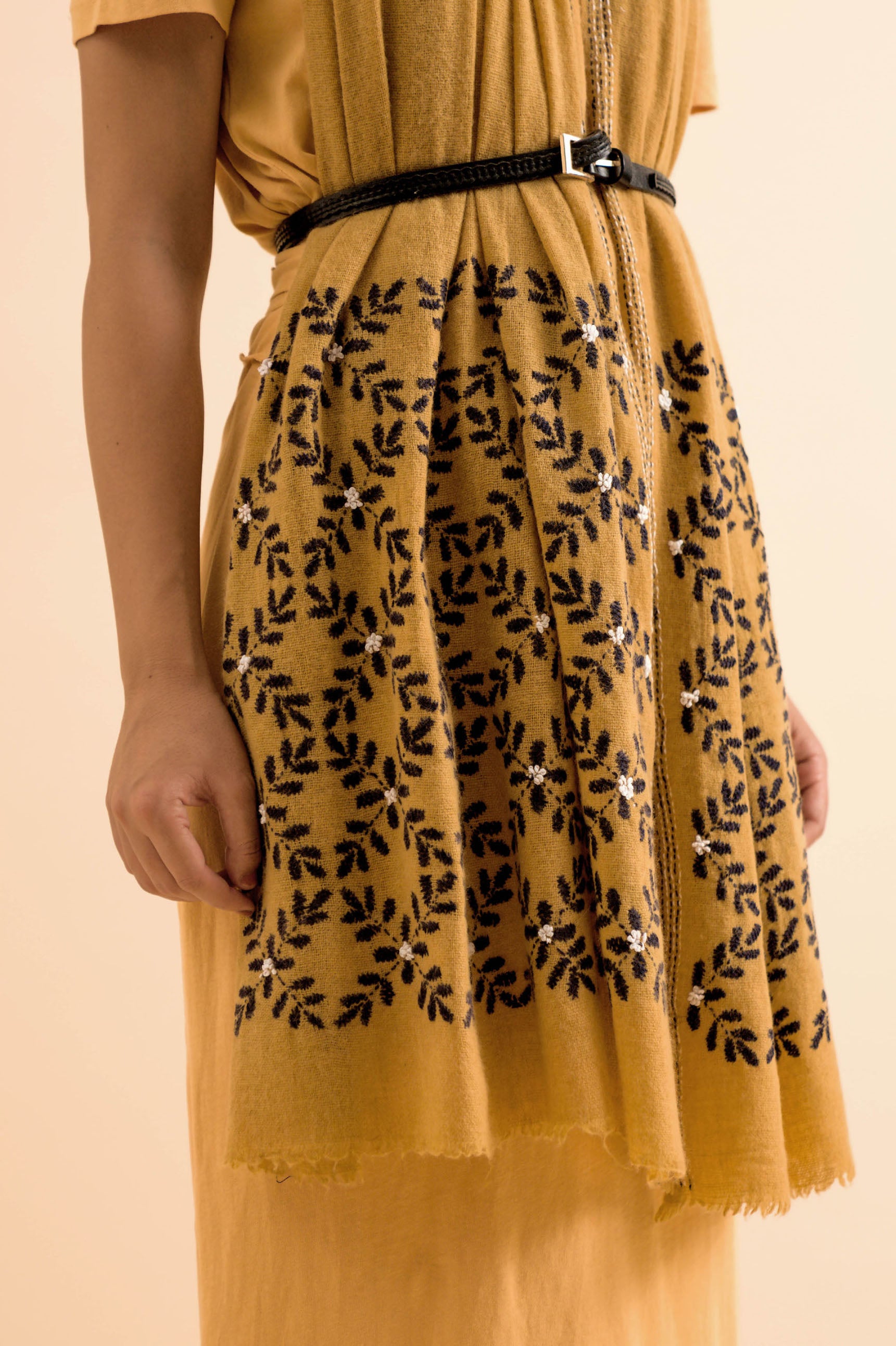 Winter Wren Women's Cashmere Stoles