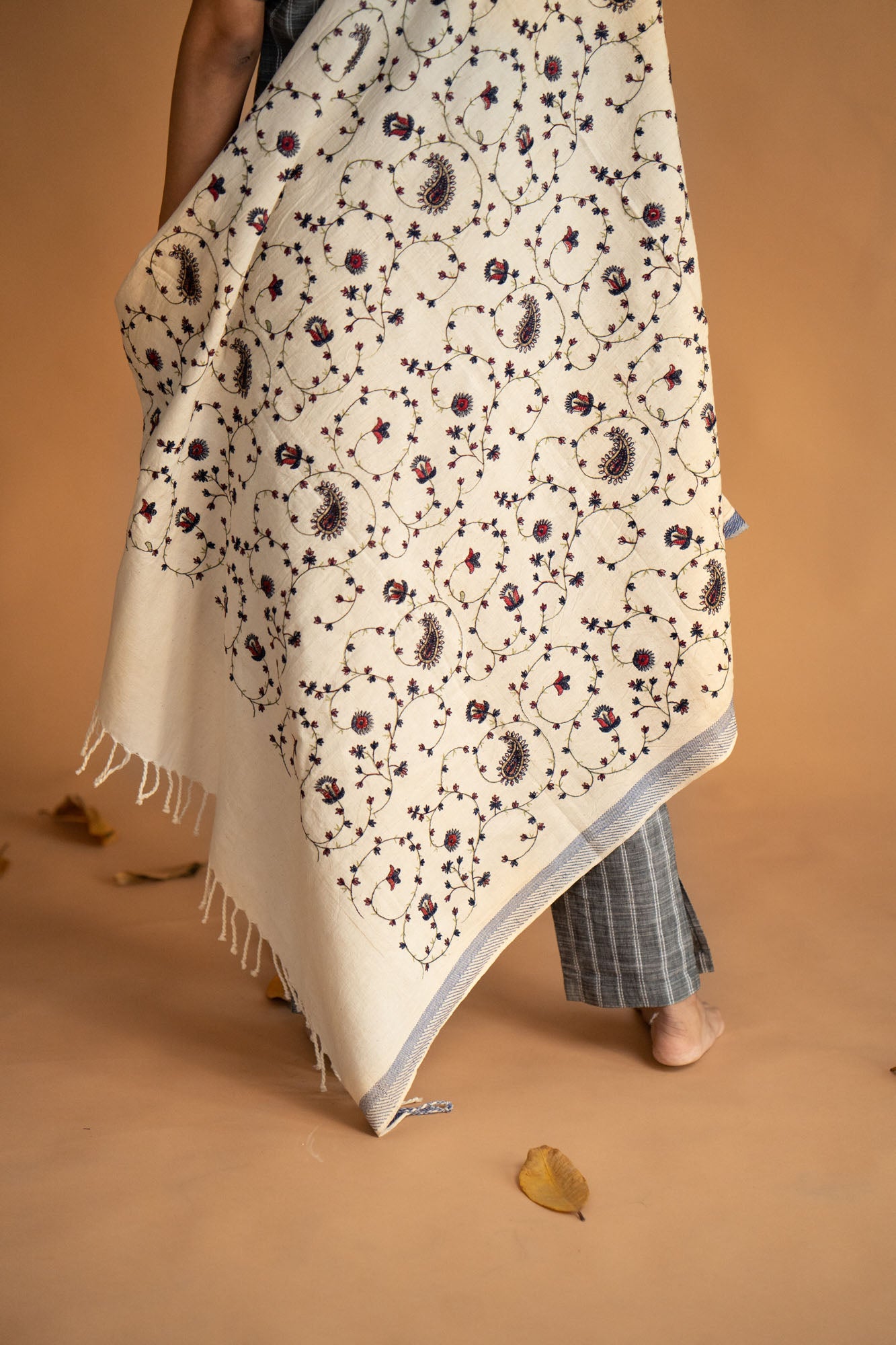 Jhenkar Kala Cotton Handwoven Dupatta