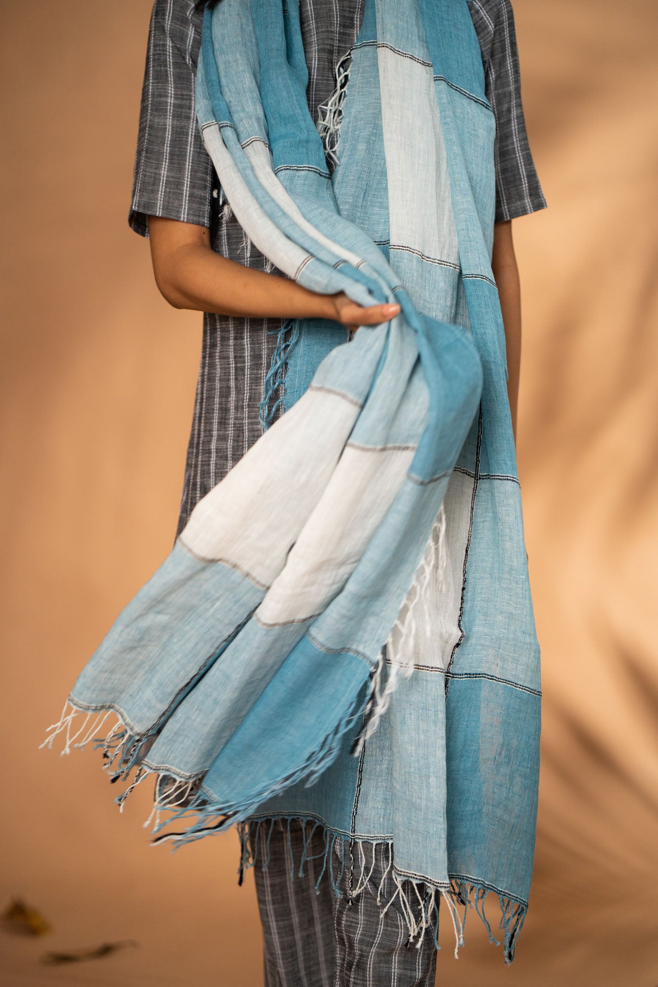 Kalya Linen Handwoven Dupatta