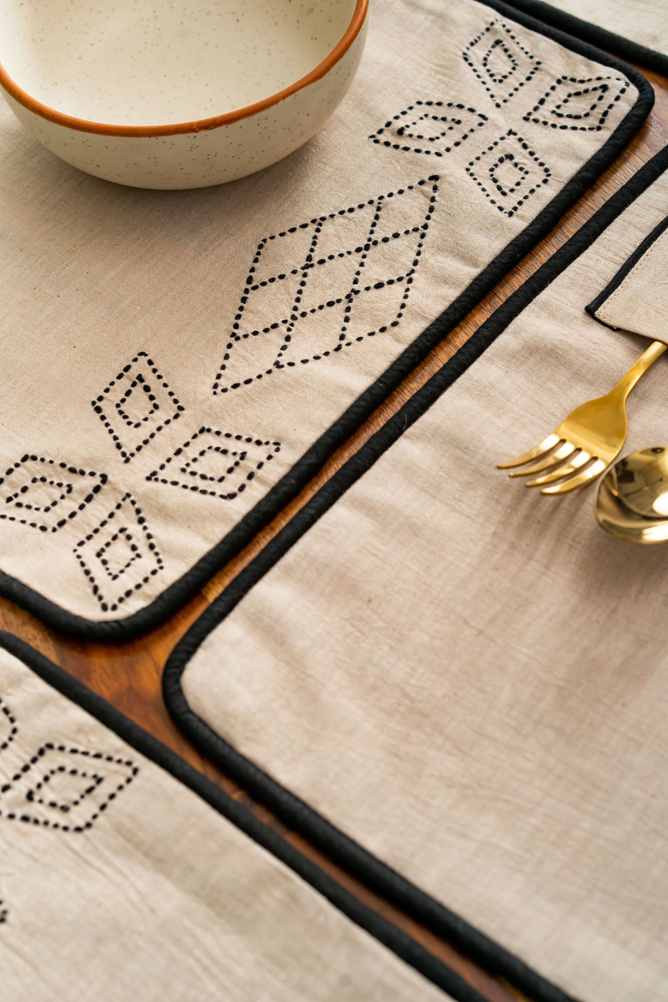 Suave Handwoven Table Mats - Set Of 6 Pcs