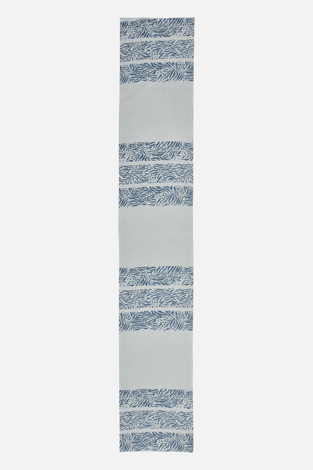 Sutoraipufurō Hand Wōven Table Runner