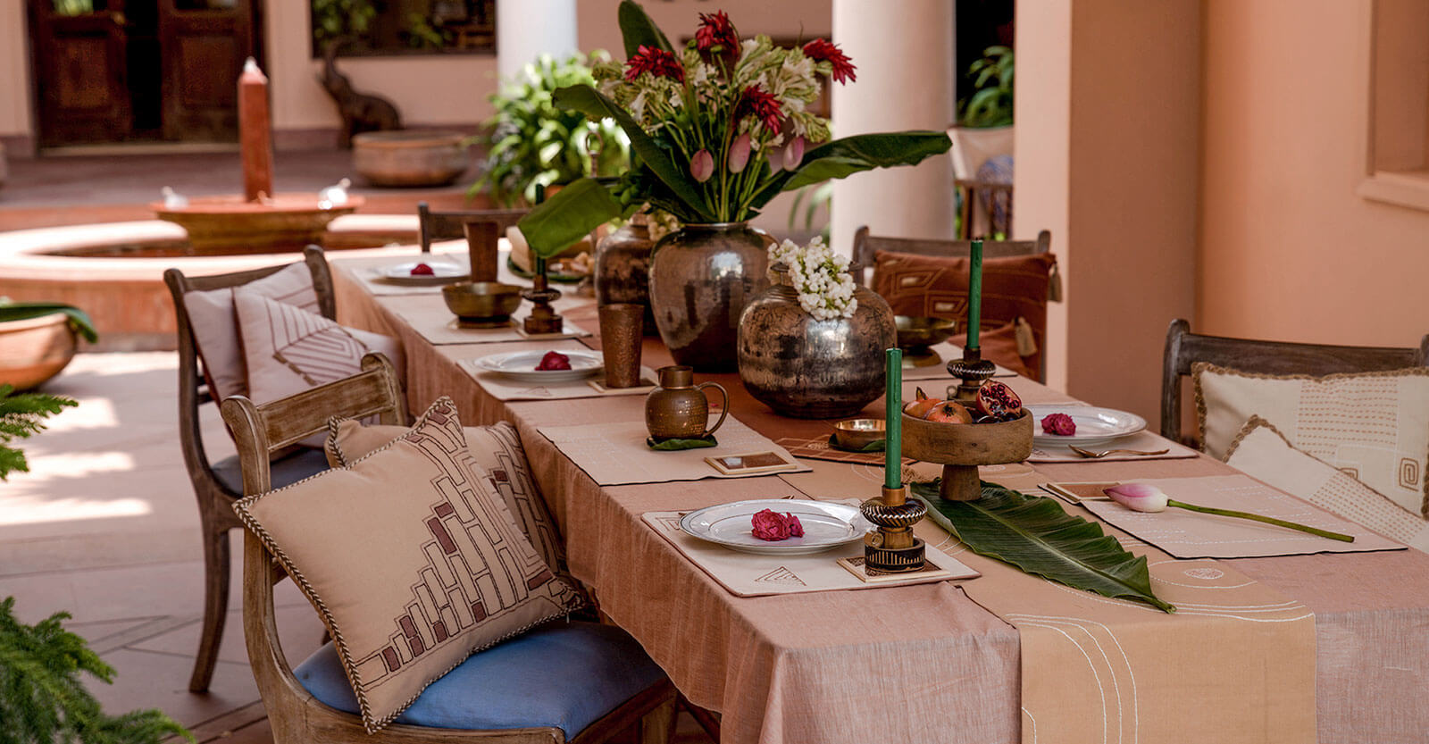 Dining Table Decor Ideas - For A Stylish and Lively Feel