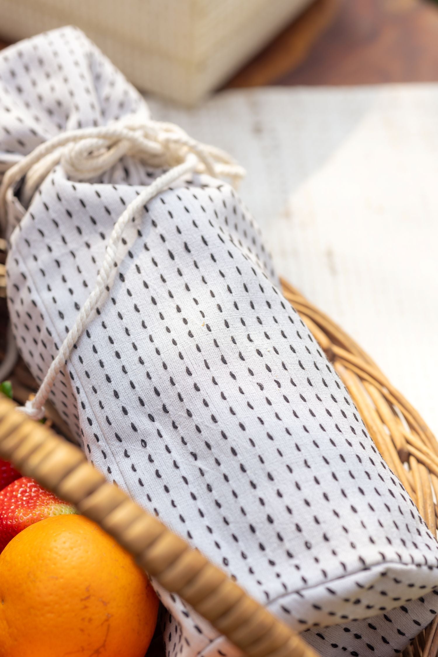 Premium Cotton Wine Gift Cover, Handmade Running Stitch Bottle Sleeve