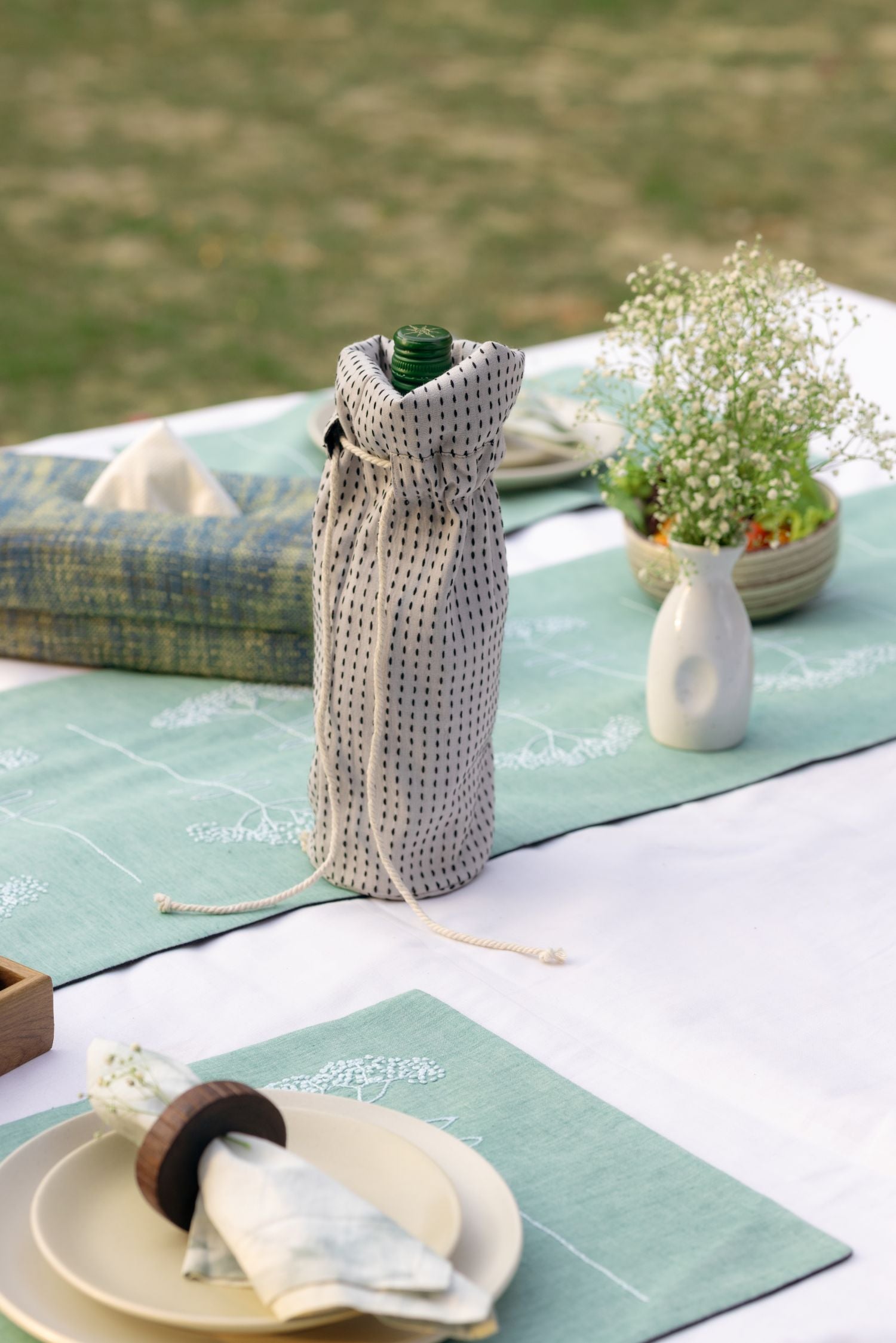 Premium Cotton Wine Gift Cover, Handmade Running Stitch Bottle Sleeve