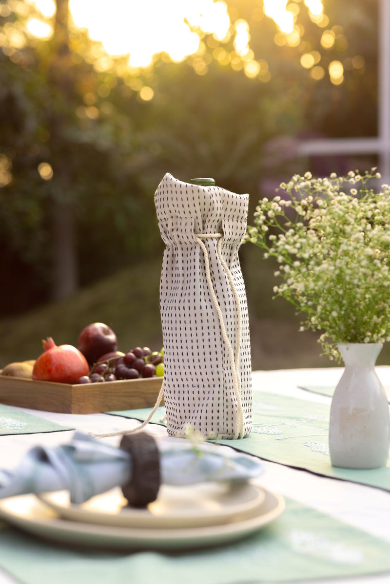 Premium Cotton Wine Gift Cover, Handmade Running Stitch Bottle Sleeve