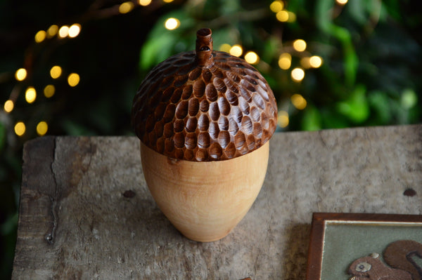 Squirrel Coaster + Wooden Acorn Candle | Veaves X Armatuer