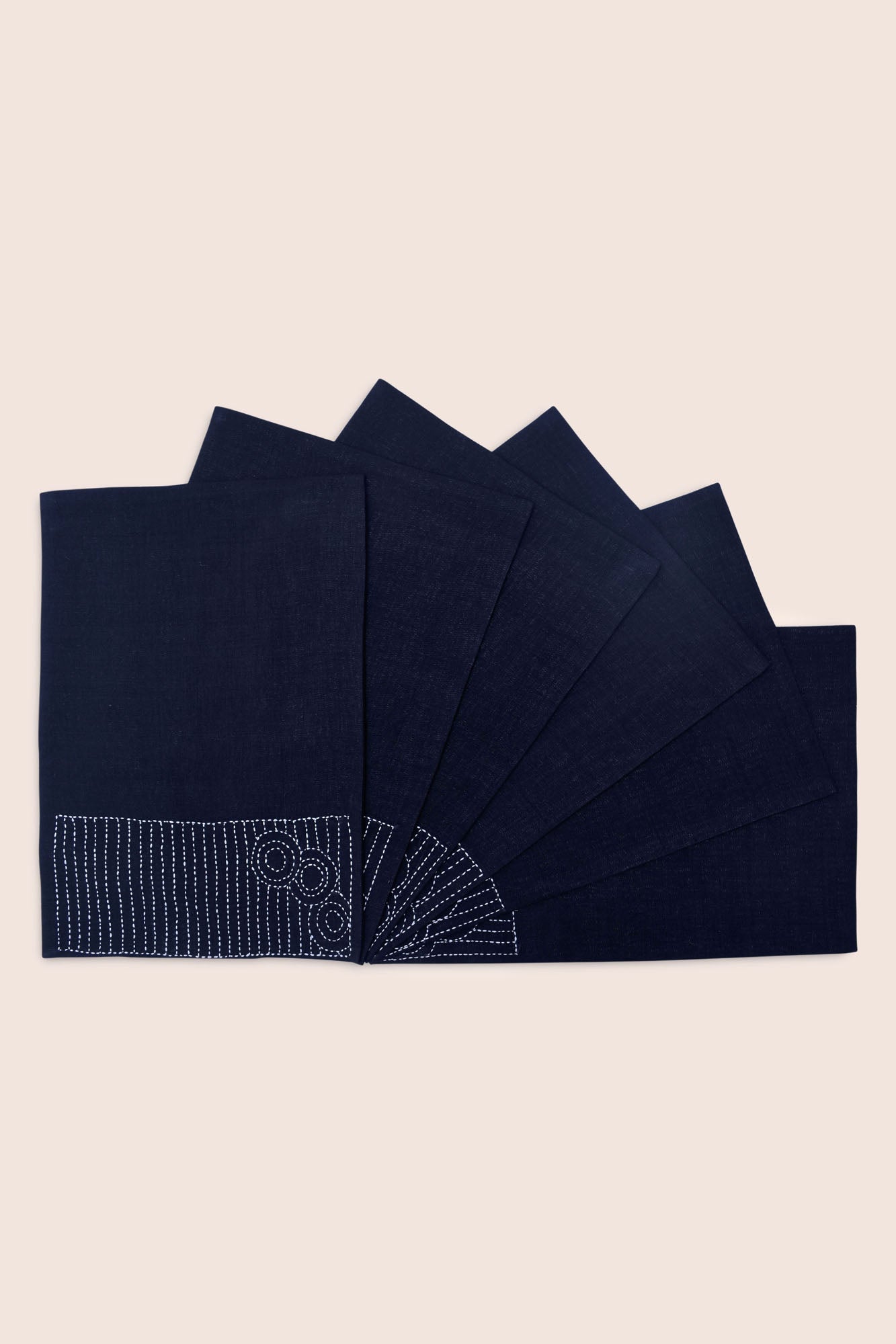 Friede Table Mats - Set Of 6 Pcs - Veaves