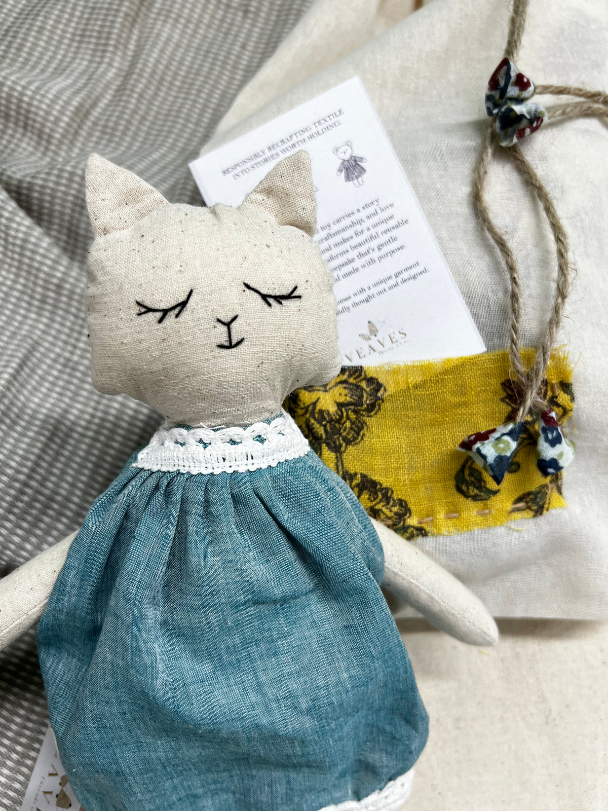Kitten - A Little Companion for Gentle Dreams.