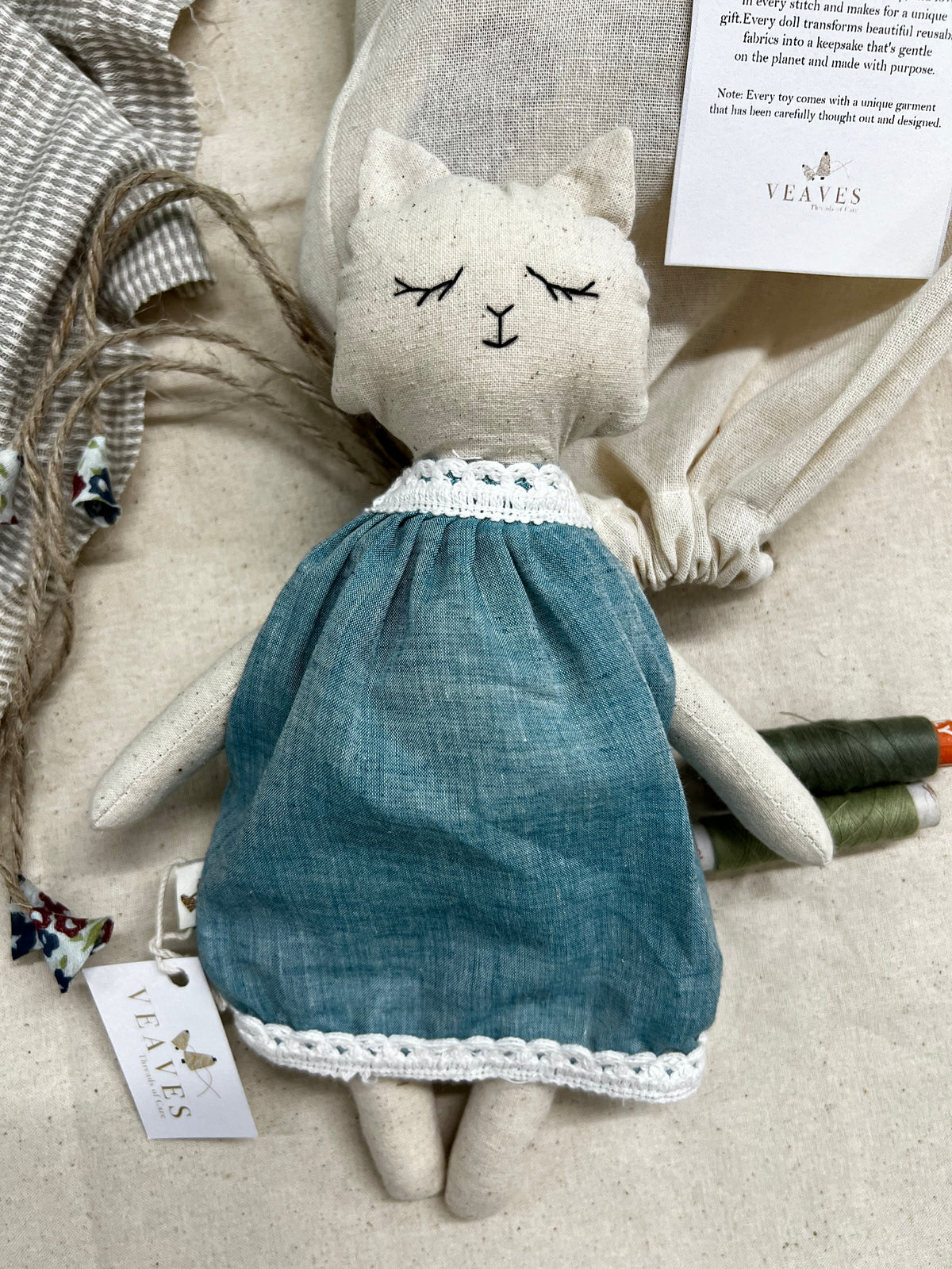 Kitten - A Little Companion for Gentle Dreams.