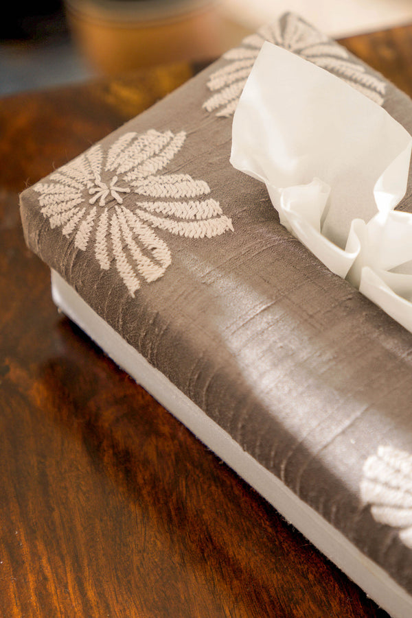 Gloria Handmade Tissue Box Christmas Gifts Online 