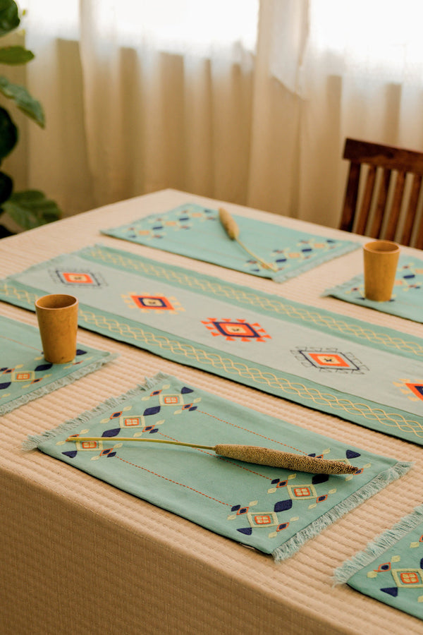 Atlas Dining Set of A Table Runner And 8 Table Mats