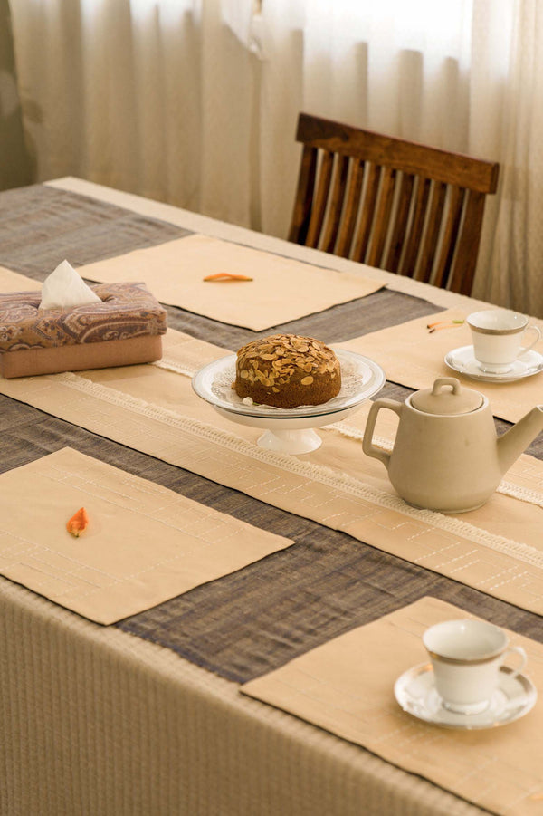 Antistrofí Dining Table Runner And Mats Set of 6