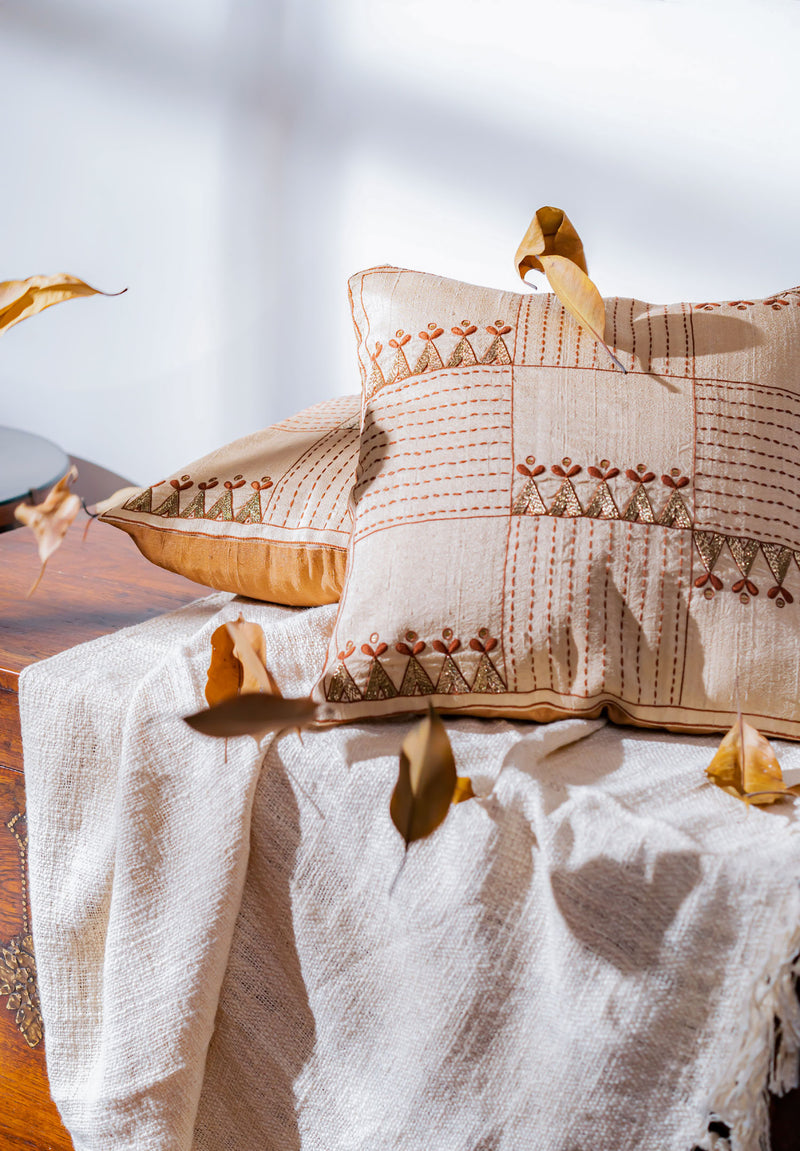 Atracón De Teatro handmade Cushion Set of 2