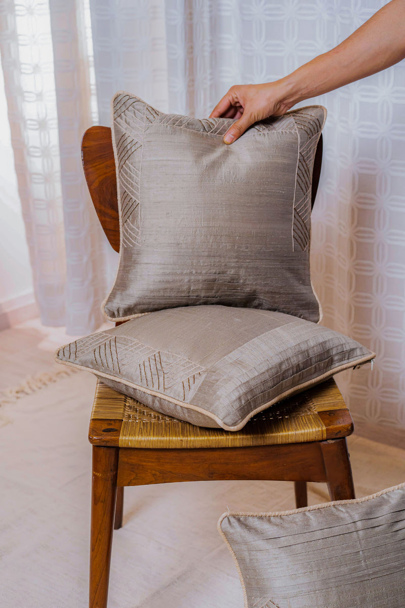 Sýmplegma Kairós Handwoven Cushion Set of 3
