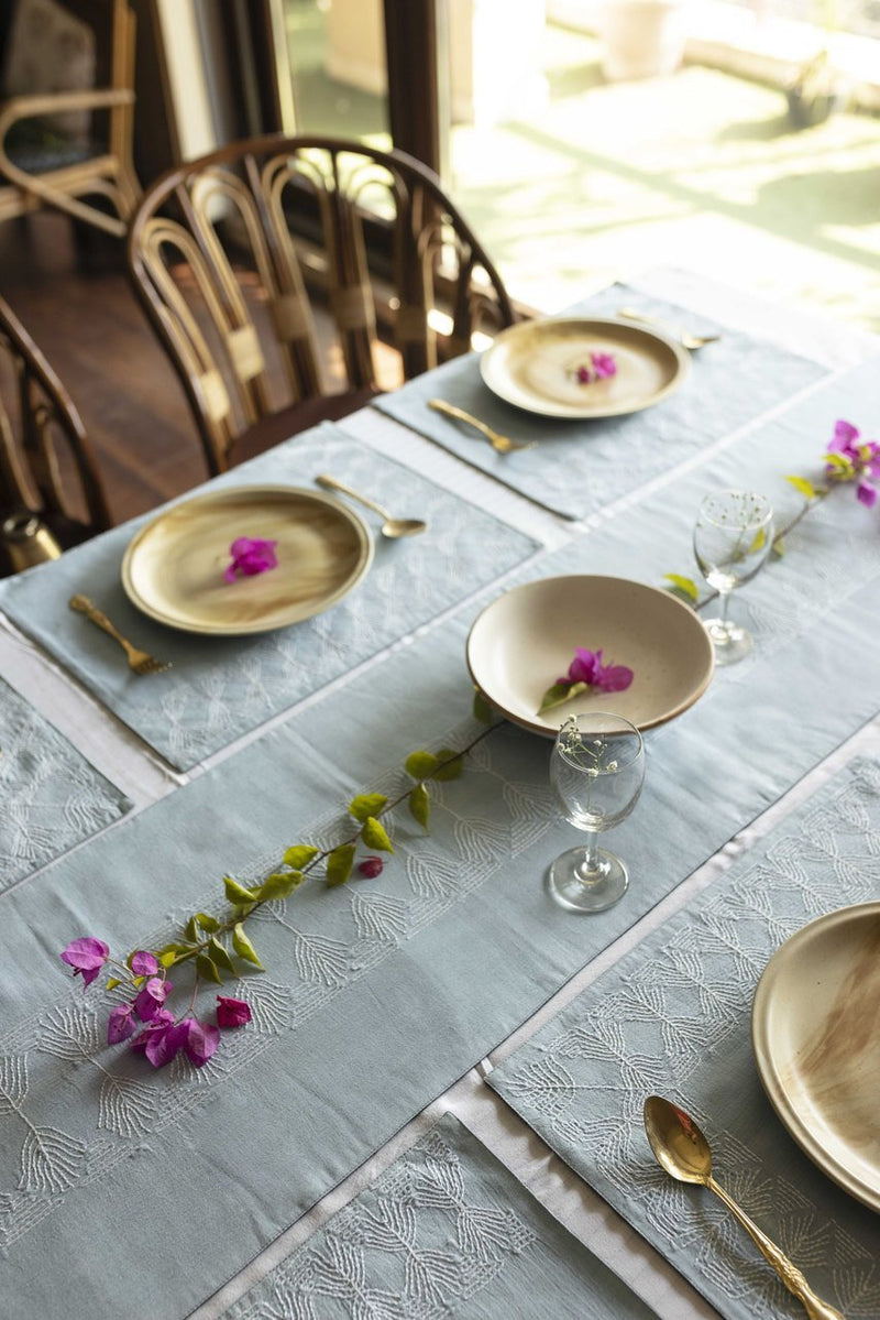 Amila Dining Table Runner And Mats Set of 6