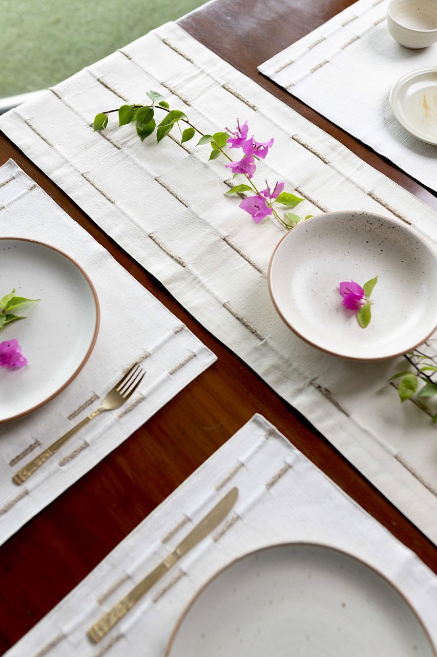 Elysian Dining Table Runner And Mats Set of 8