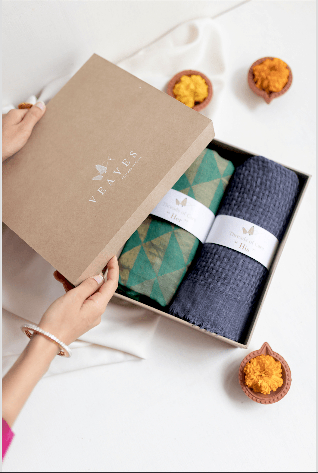 Buy Handmade Stole Gift Box Online